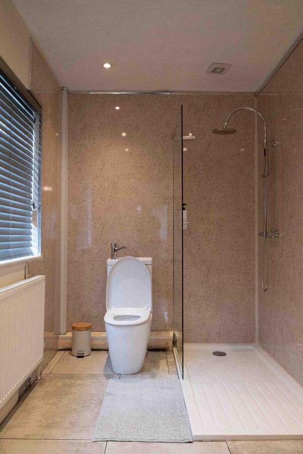 Cross Lane Cottage Pudsey Eksteriør bilde