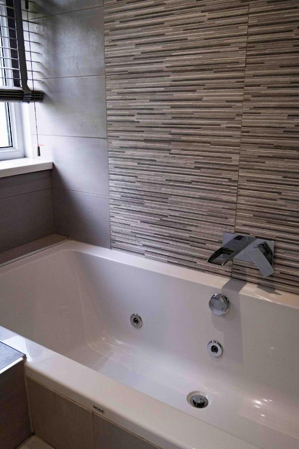 Cross Lane Cottage Pudsey Eksteriør bilde